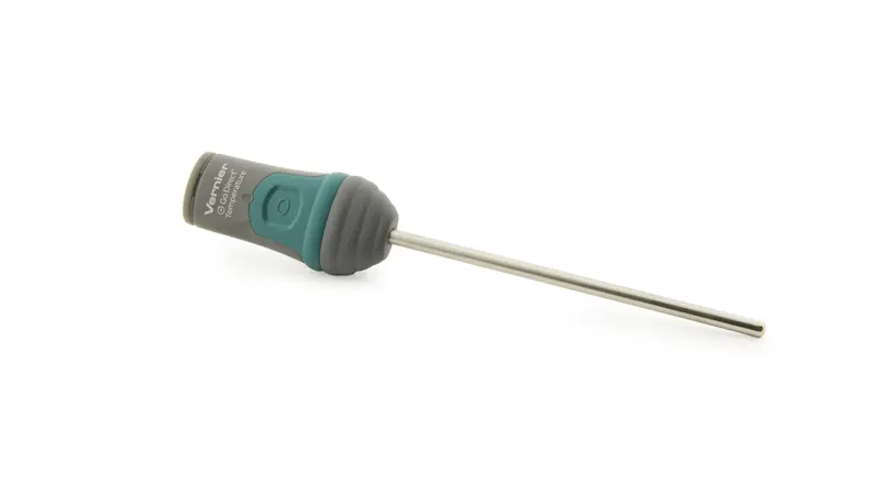 Sensor de temperatura Vernier Go Direct para registrar el calor de la reacción dentro de la calabaza